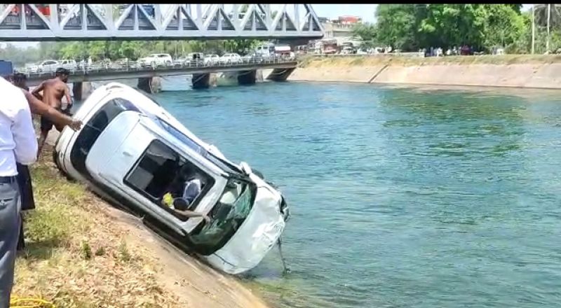 A car fell into the Bhakra canal