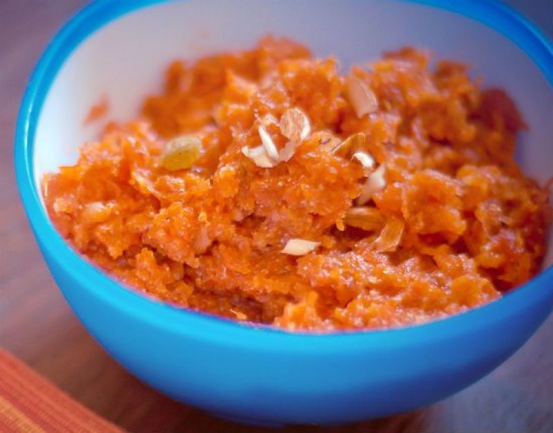 halwa of orange carrots