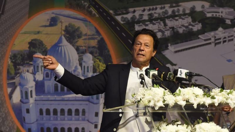 British Sikhs award Imran Khan for completing Kartarpur Corridor 