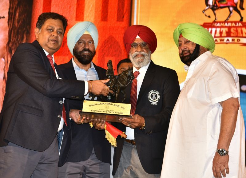 Honours sportspersons with Maharaja Ranjit Singh Award