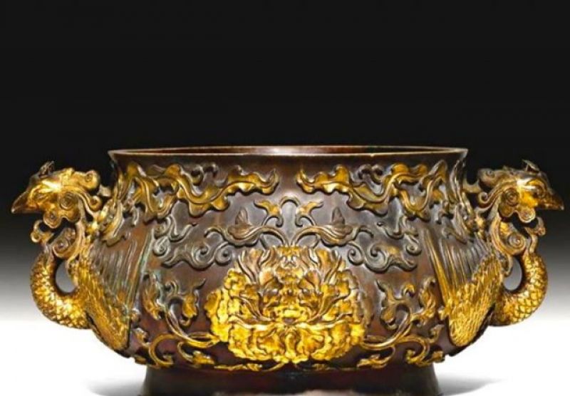 This Family Was Using A Bowl Worth Rs 34 Crores To Keep Tennis Balls