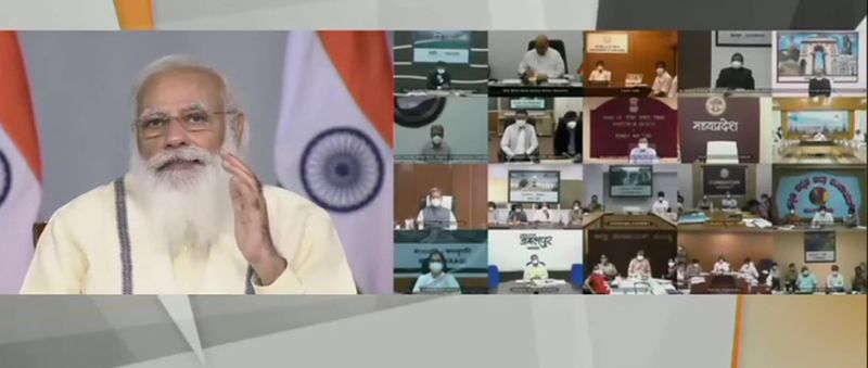 PM Modi holds meeting with field officials from states