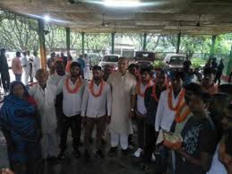  BJP minister Jaiyant Sinha has honored criminals of Mob Lynching