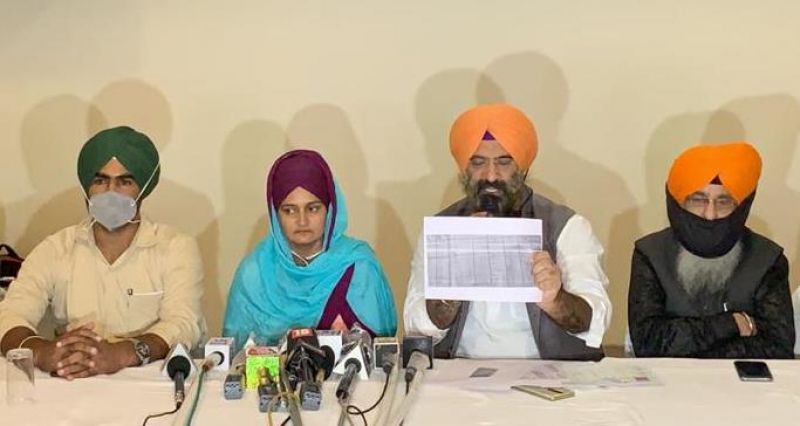 balwinder Singh Wife With Manjinder Sirsa 