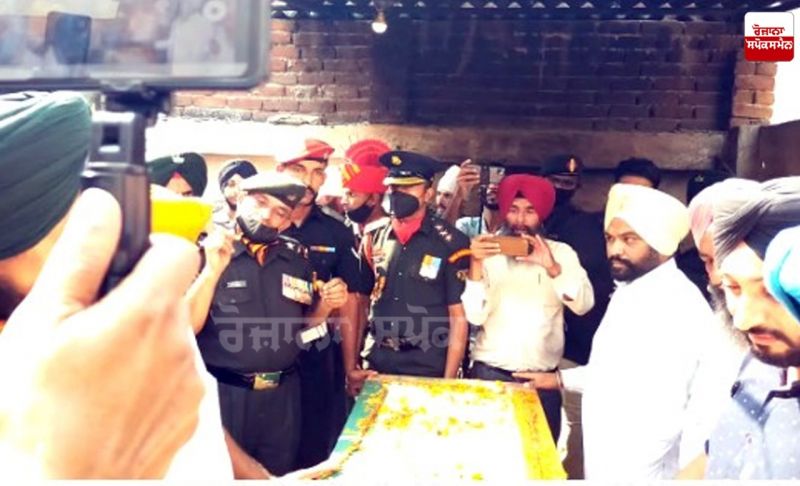 Naib Subedar Jaswinder Singh brought to his residence 