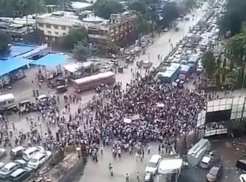 Mumbai : 33 people arrested & FIR filed against 200 people