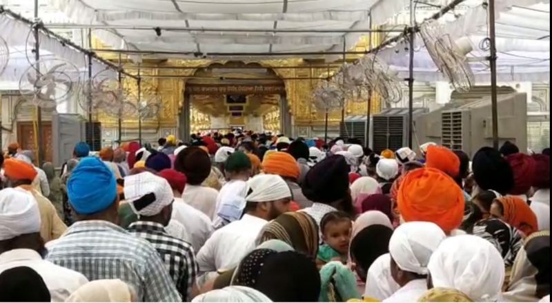 Sangats paid obeisance at Darbar Sahib