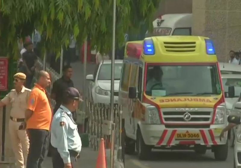 Manohar Parrikar discharge from AIIMS