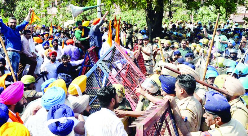 Protest of Akali-BJP