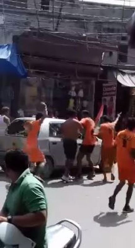 Kanwariyas Attack on Car 