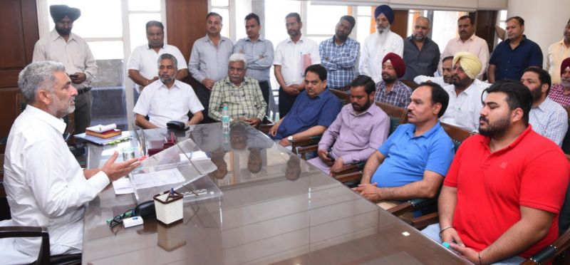 Transparent rice milling policy will be drawn up: Lal Chand Kataruchak