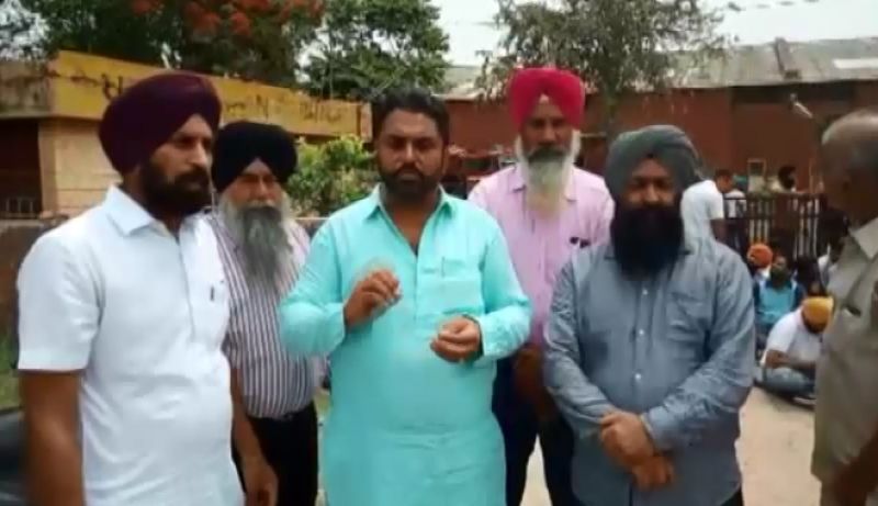 Arthadi Association protest