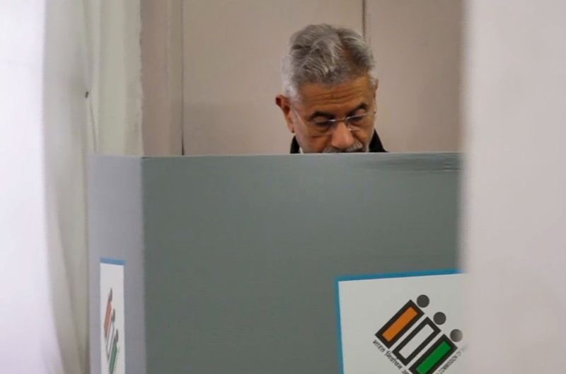 S Jaishankar casts vote