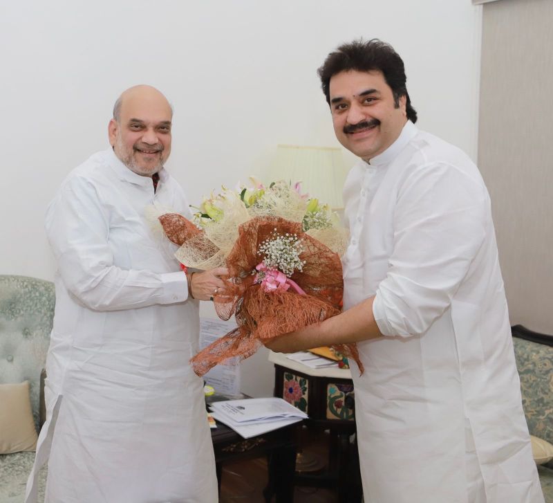 Congress MLA Kuldeep Bishnoi meets Amit Shah, may join BJP