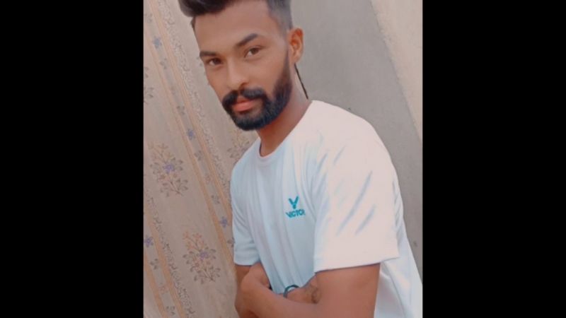 Husband and wife had to test love expensive, poison drunk in jokes, death of wife