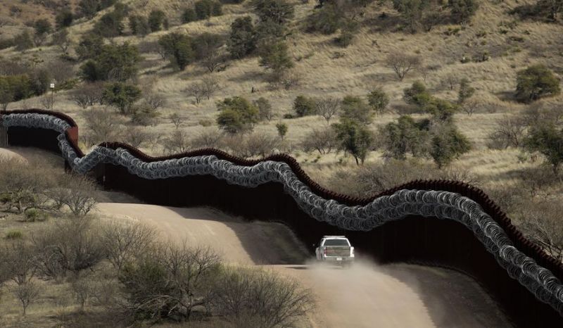  Arizona-Mexico border