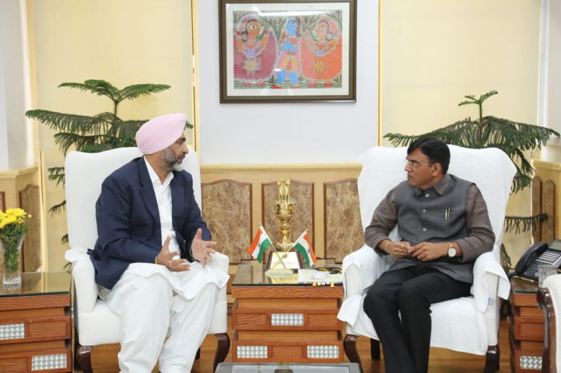 Manpreet Badal and Mansukh Mandaviya