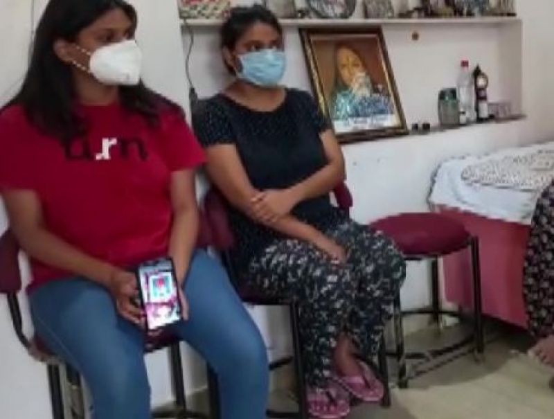 Daughters of a COVID warrior couple who succumbed to virus seek help from govt