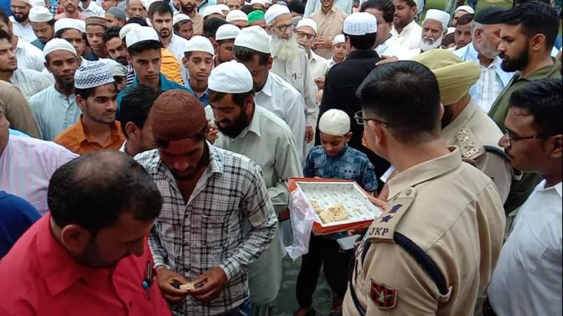 Eid-al-Adha prayers conclude peacefully in J&K