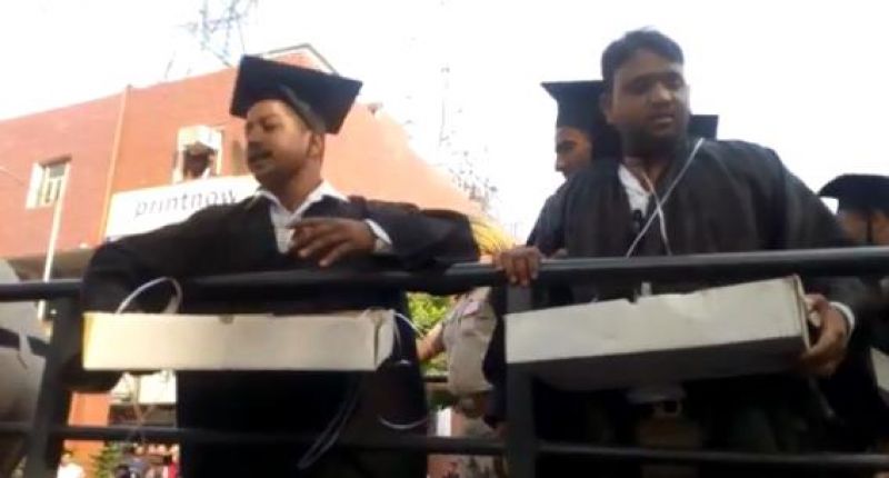 Youth protested against modi in chandigarh rally 