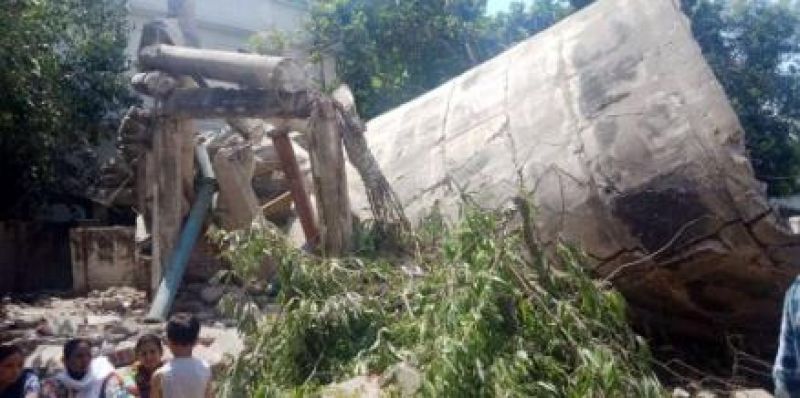 Water tank fall down