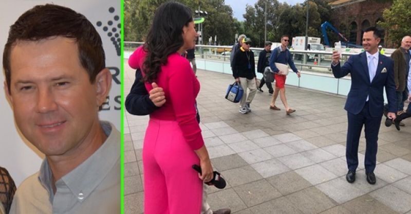 Ricky Ponting Was Approached For a Photo By a Fan