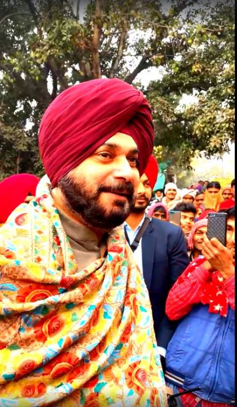 Navjot Sidhu arrives at Madanpura Chowk, Mohali