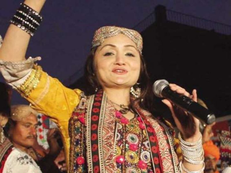  Pakistani singer Shazia Khushk 