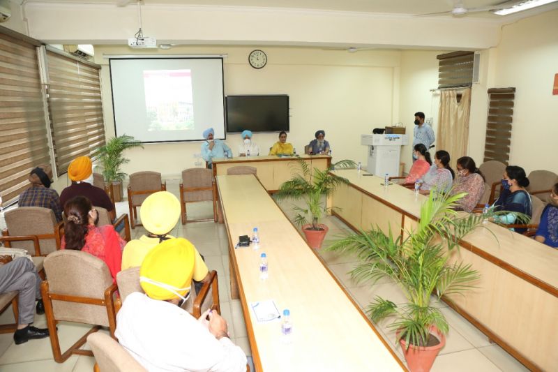 Sri Guru Gobind Singh College Chandigarh Prospectus Released