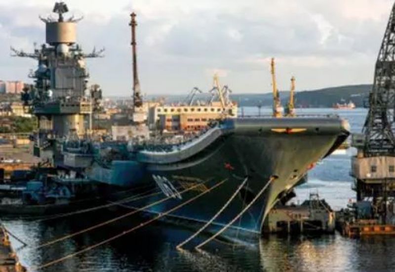 aircraft carrier roos