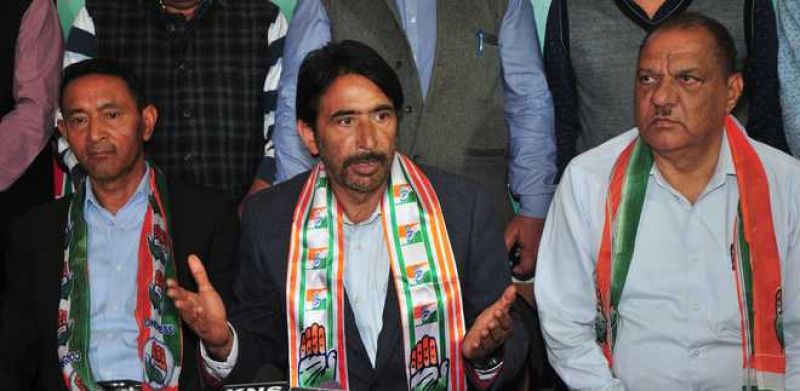 J&K senior Congress leader Ravinder Sharma detained