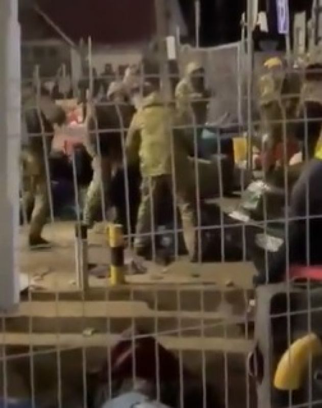 Russia-Ukraine War: Indian students being beaten, being lathicharged