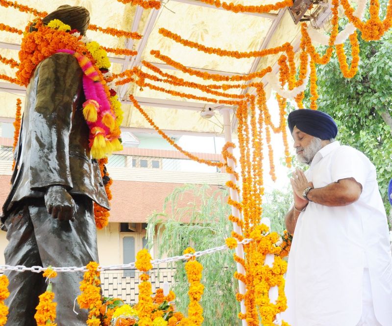 Sukhbir Singh Badal At Isru