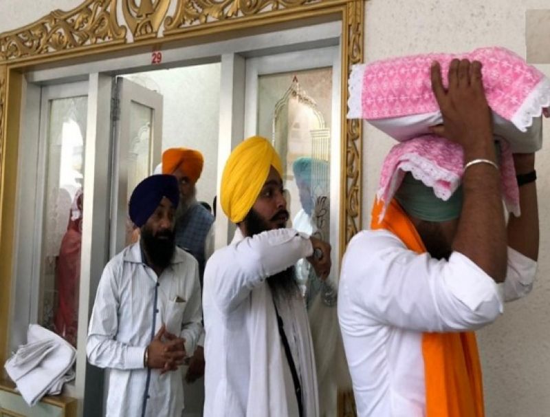 Ranjit Bawa at Darbar Sahib Amritsar 