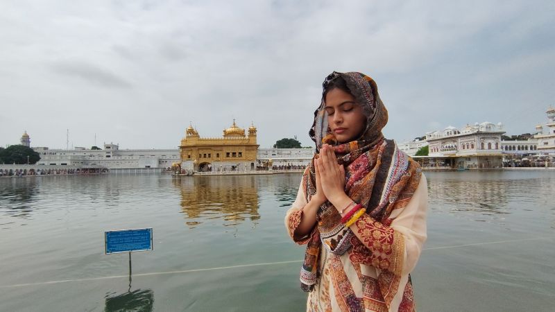 Olympic medal winner Manu Bhakar paid obeisance to Sri Darbar Sahib