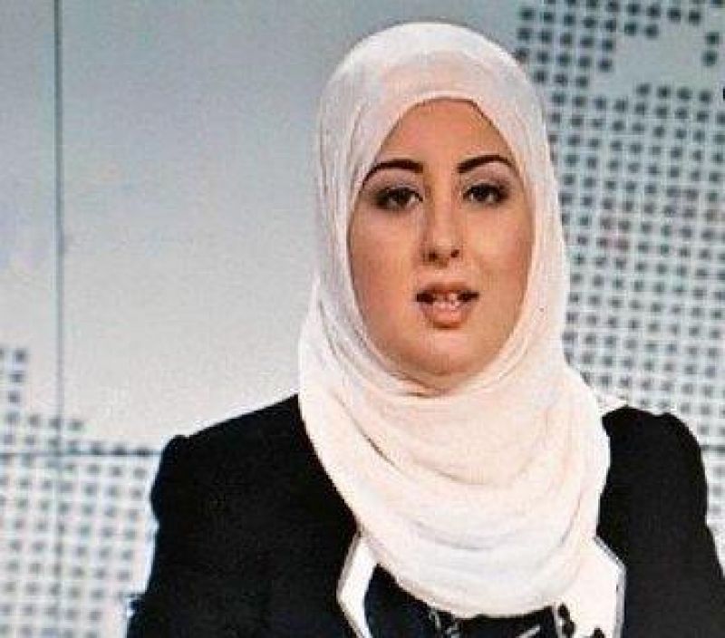 Anchor in a head scarf