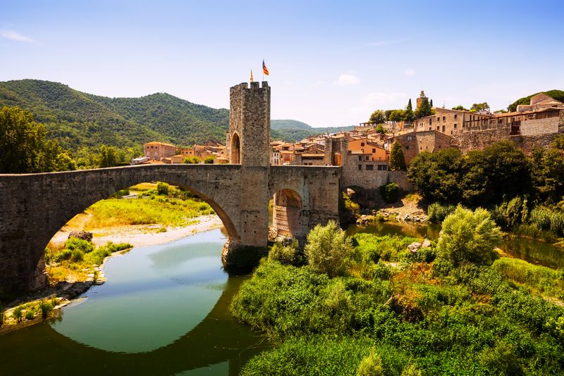 besalu