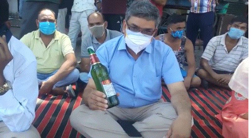 Stock of expired liquor recovered from Lohgarh contract of Amritsar