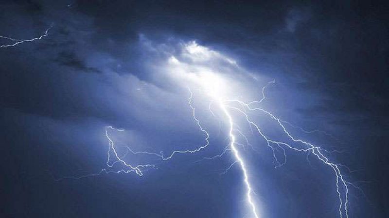 ਅਸਮਾਨੀ ਬਿਜਲੀ