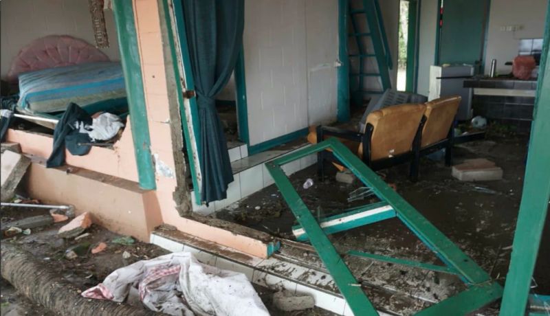 Indonesia tsunami kills 168