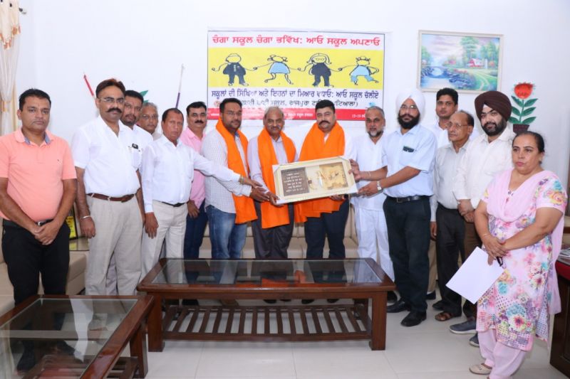 Rotary club installed hand wash portable station in high school