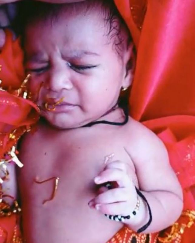  Mother throws 21-day-old baby into Ganga