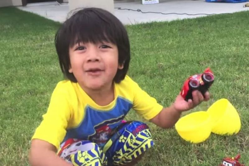 Ryan ToysReview